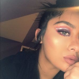 Meet your Posher, Leslie